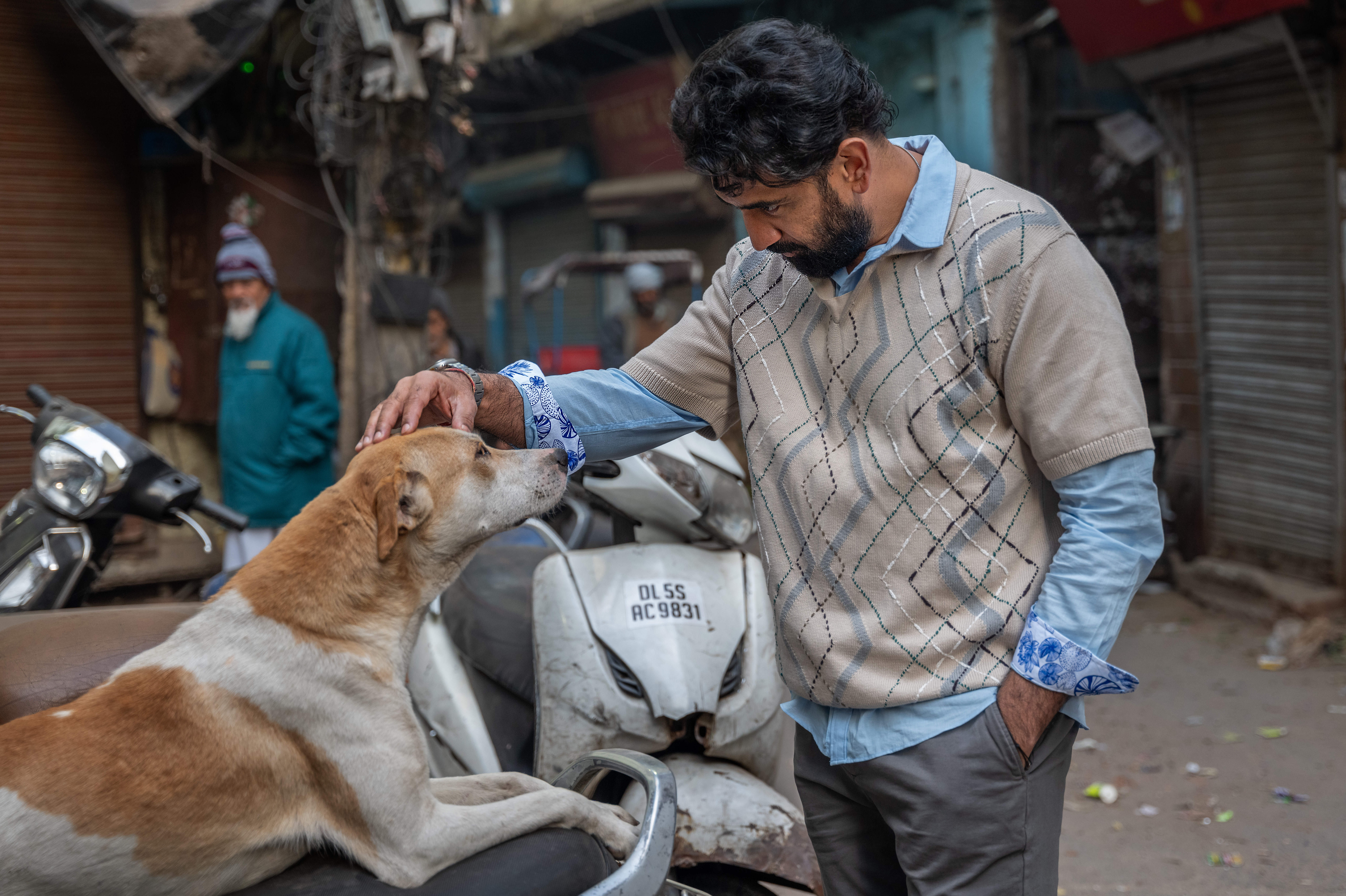 बॉलीवुड फिल्म सुखे (2023) में, अभिनेता अमित साधु को एक ऐसे चरित्र को चित्रित करते हुए देखा गया था जो घोड़ों का मालिक है और उन्हें प्रशिक्षित करता है। वास्तविक जीवन में, वह एक डाई-हार्ड पशु प्रेमी है! (तस्वीरें: विनीत वोहरा)